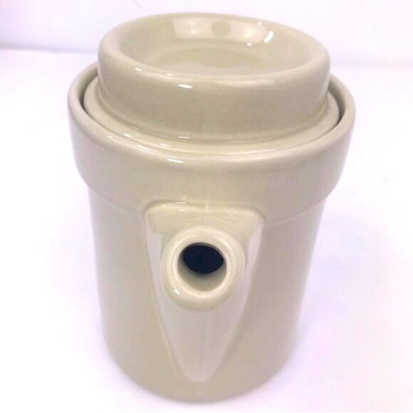 Pfaltzgraff 490 Oatmeal Classic Tall Teapot Pitcher - Picture 7 of 16